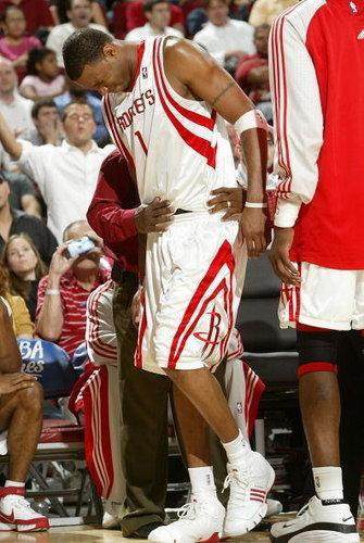 亚精英赛战报：陈威屡献神扑，海港0-0险平柔佛新山仍垫底（亚精英赛：陈威高接低挡，海港0-0逼平柔佛新山仍居垫底）