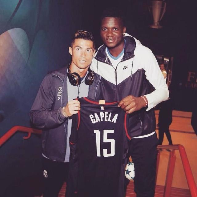 安东内拉晒为蒂亚戈庆生照，举办了一个巴萨主题生日派对（安东内拉晒出蒂亚戈生日照：巴萨主题派对热闹举行）