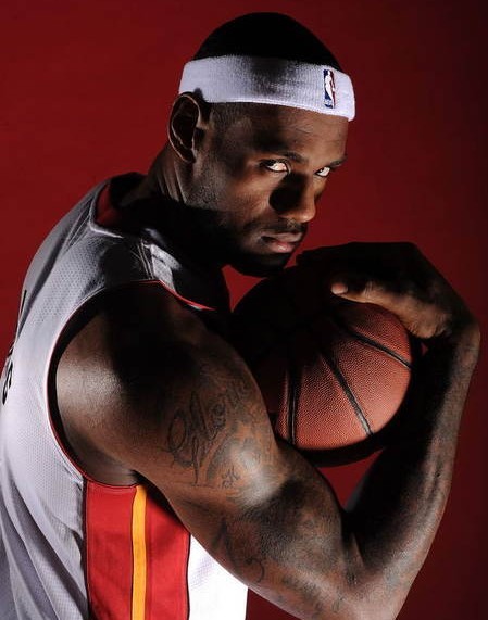 2025中超联赛各队排名折线图（2025中超球队排名趋势图）