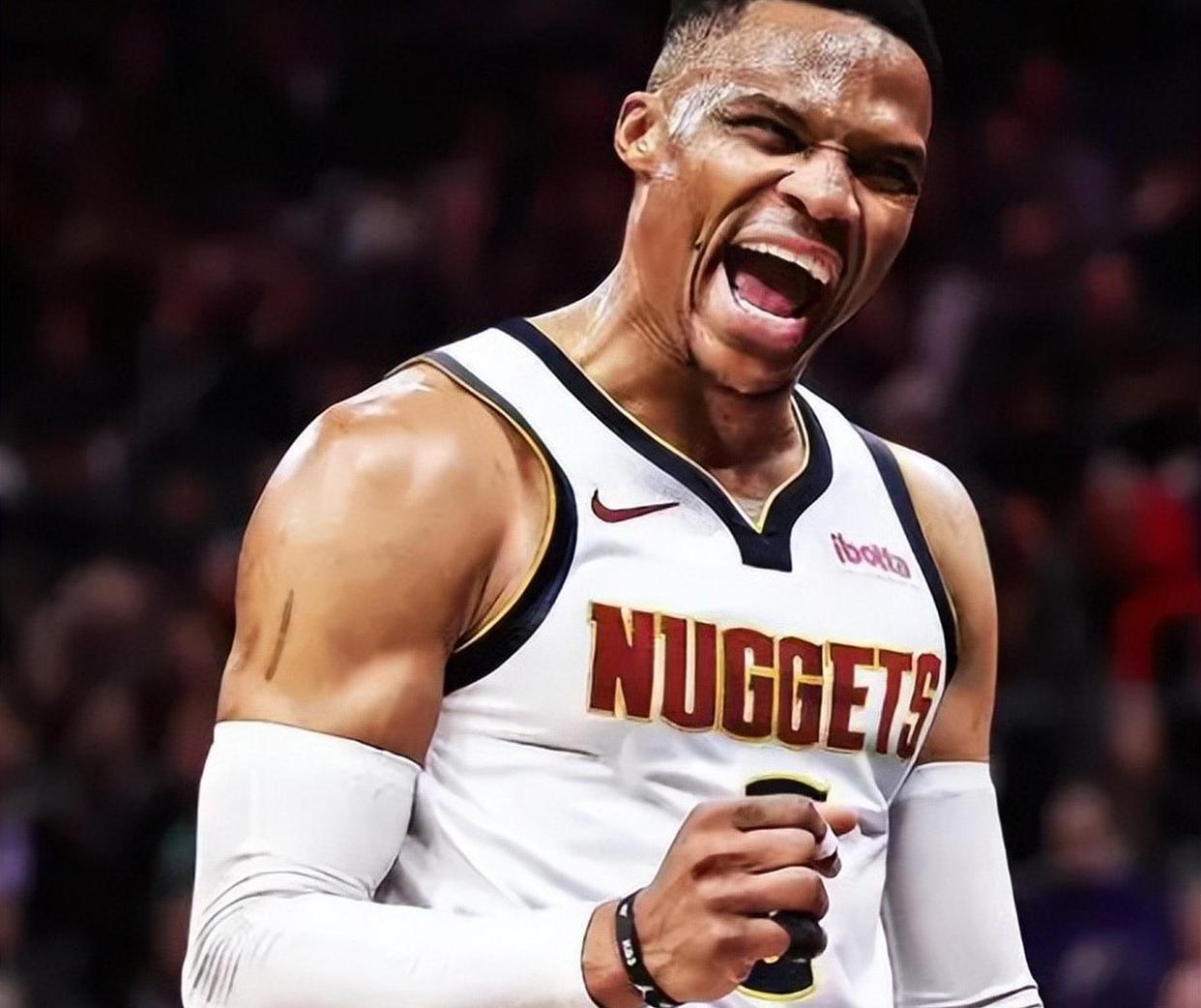 英超15轮阿森纳1-2负维拉仍居榜首，曼城3-0胜桑德兰紧追（英超第15轮：阿森纳1-2负维拉仍居首位，曼城3-0击败桑德兰紧追）