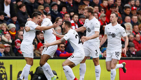 世体：恩德里克的租约有保证上场条款，若未达成里昂需要赔钱（世体：恩德里克租借含出场保证，未达标里昂需赔偿）