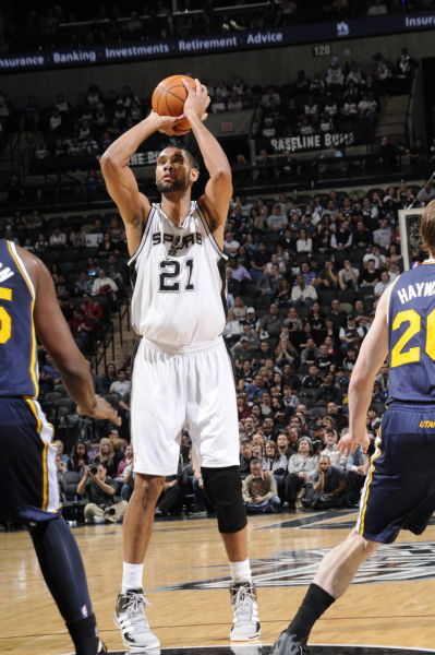 巴萨阵容豪华，弗里克面临幸福烦恼：奥萨苏纳将迎来火力全开的挑战（巴萨兵强马壮，弗里克甜蜜烦恼：奥萨苏纳将遭遇全面火力考验）