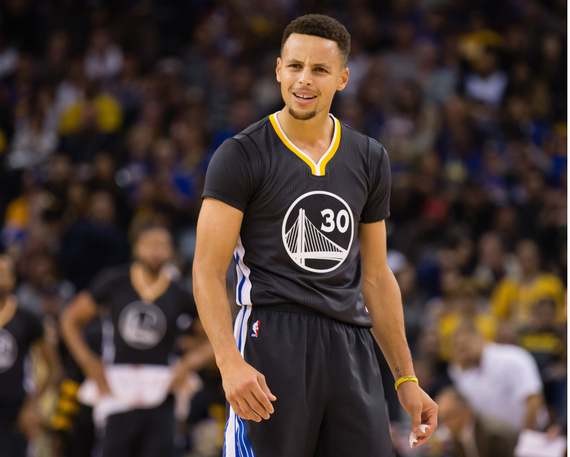 利物浦暂时摆脱困境，但斯洛特执教仍存疑，维尔茨与基耶萨表现关键，战术调整引发争议。（利物浦短暂回暖，斯洛特执教仍受质疑；维尔茨与基耶萨成关键，战术调整掀起争议）