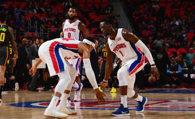 布里兰魔鬼主场迎战江原FC，1分差距定出线生死局（布里兰坐镇魔鬼主场迎战江原FC，1分之差定出线生死战）