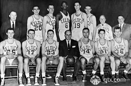 英博队医：马莱莱伤情与亚马尔相同，他很痛苦要吃止疼药（英博队医：马莱莱伤势与亚马尔相同，疼痛难忍需服用止痛药）