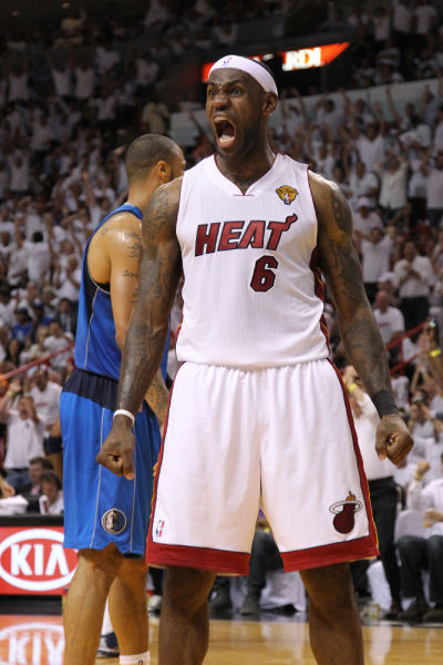 德佬：那不勒斯比去年更强；我喜欢意大利诺这样的教练（德佬称那不勒斯比去年更强，欣赏意大利诺式教练）