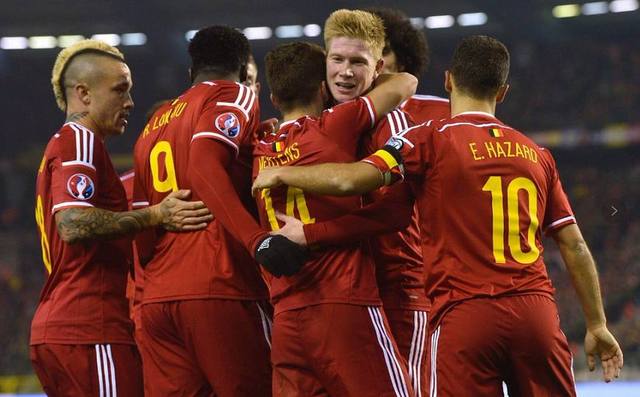 巴黎官方：姆巴佩隐瞒不续约决定，漠视了俱乐部财务健康（巴黎圣日耳曼：姆巴佩未披露拒绝续约，忽视俱乐部财务稳定）