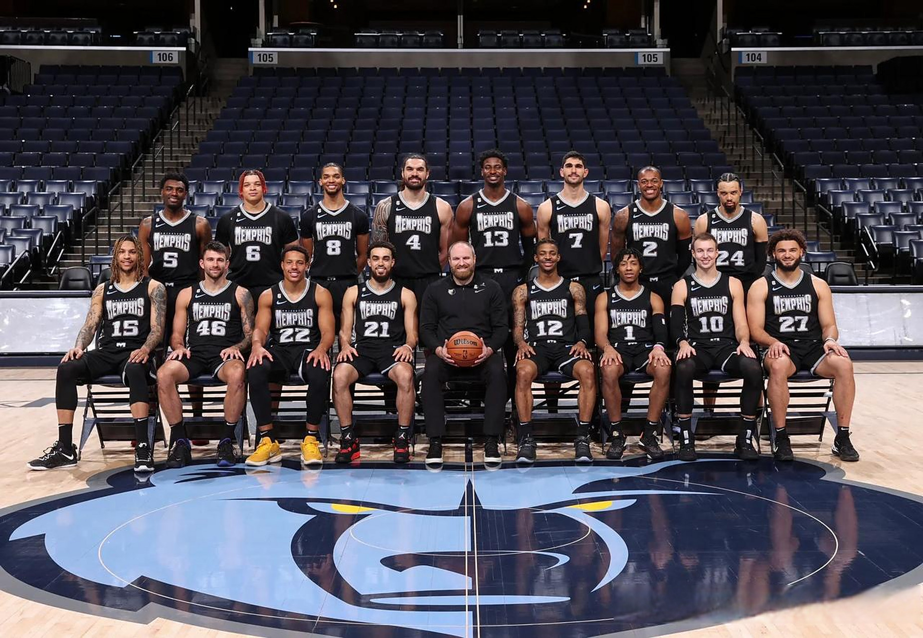 FIFA年度最佳候选身价排行：亚马尔2亿欧居首，姆巴佩第二（FIFA年度最佳候选人身价榜：亚马尔以2亿欧领跑，姆巴佩位居次席）