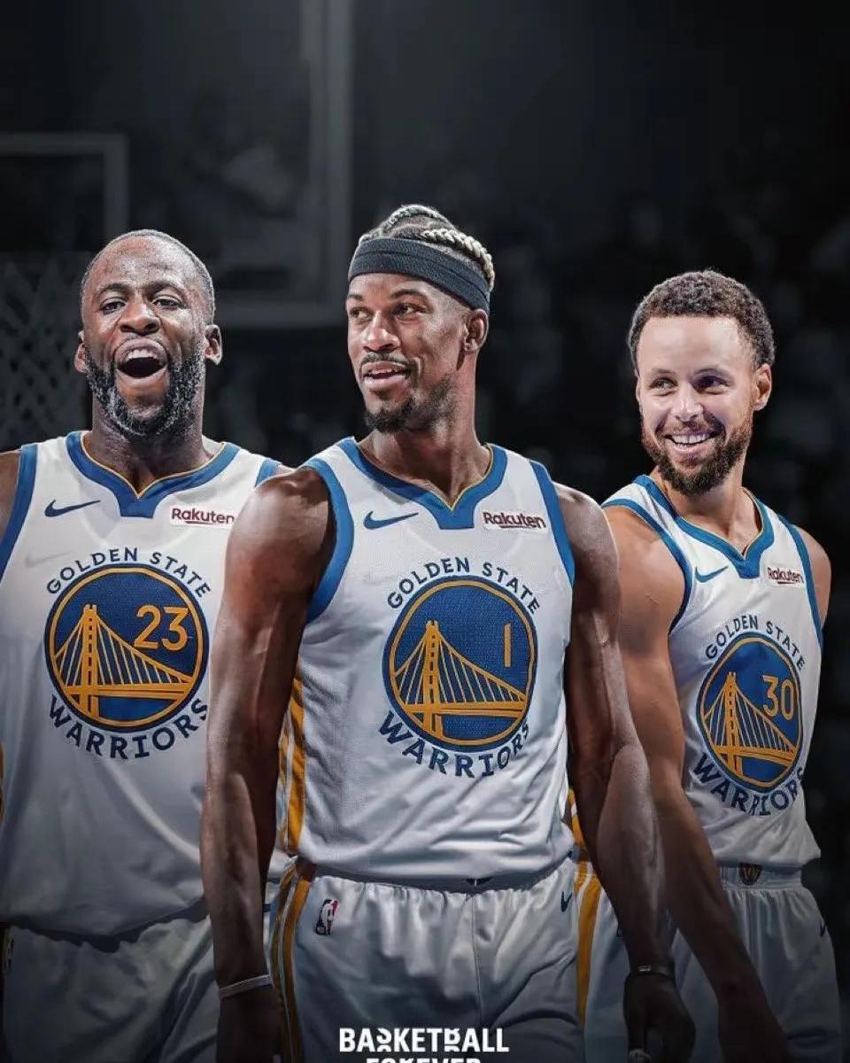 延庆石京龙滑雪场新雪季开板 夜场滑雪解锁冬日冰雪新体验（延庆石京龙滑雪场新季启幕 夜滑点亮冬日冰雪新玩法）