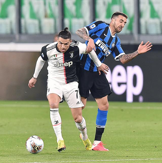 斯帕莱蒂：首发能直观了解热格罗瓦的表现，戴维需要继续提升（斯帕莱蒂：安排热格罗瓦首发以直观评估，戴维仍需提升）