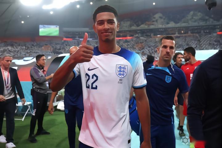 马拉多纳之子：孔蒂是足坛最成功的教练之一，批评他很荒谬（马拉多纳之子：孔蒂跻身足坛最成功教练行列，批评他纯属荒谬）